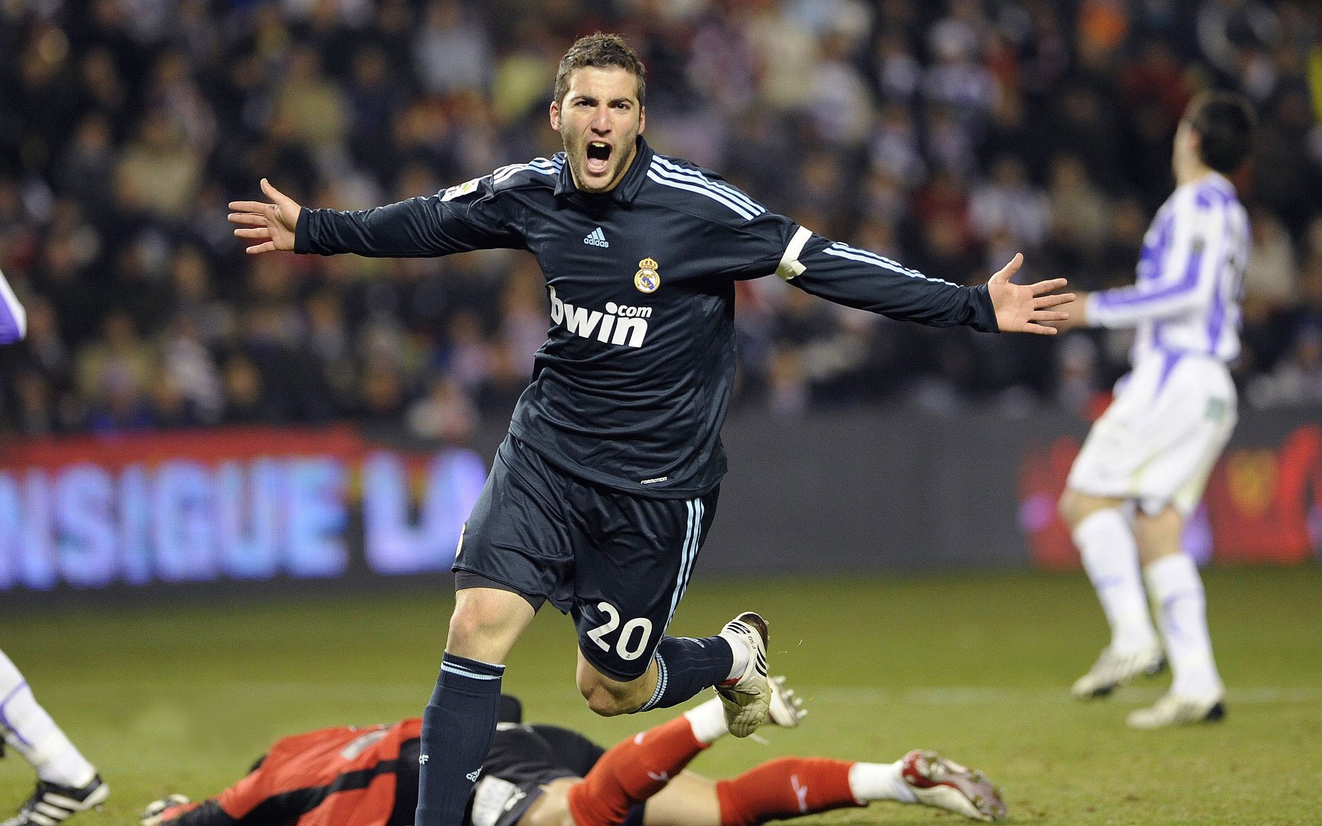 kaiyun登录入口-落选国家队名单后球员发声表达继续努力的决心，国家队入选公告